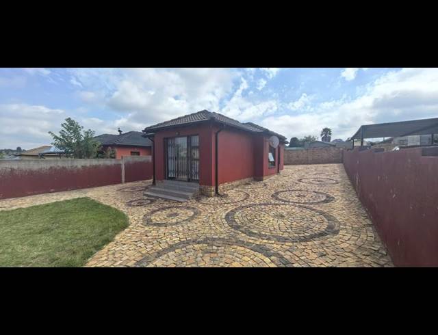 2 BEDROOM HOUSE FOR SALE IN MINDALORE